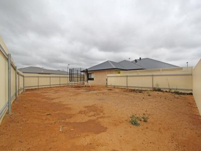 32 Tumbarri Way, Hannans