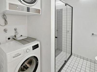 2704 / 31 A'BECKETT STREET, Melbourne