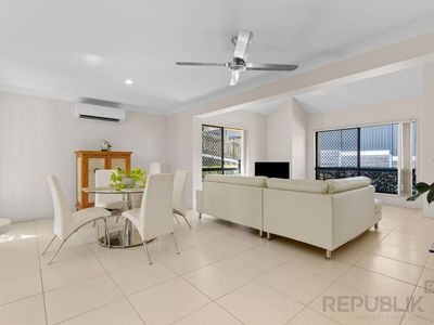 2 / 101 EUGAREE STREET, Southport