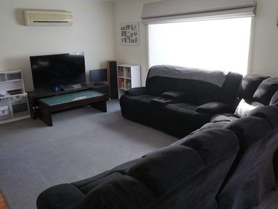 1 / 17 Dampier Avenue, Shepparton