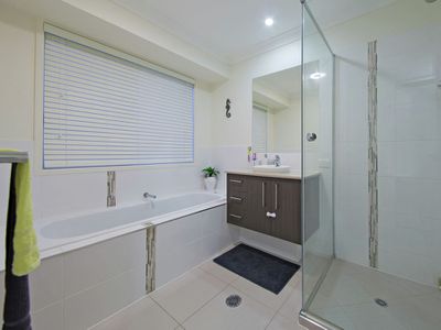 12 Harrogate Place, Gumdale