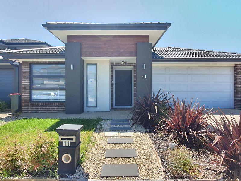 11 Eason Ave, Tarneit