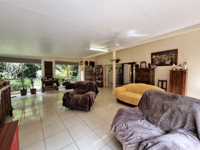 2 Lindsay Road, Malanda