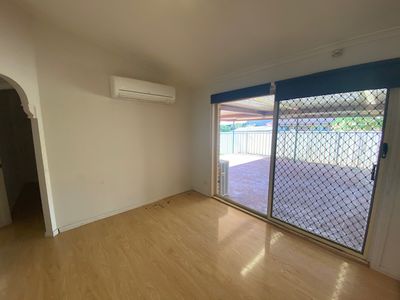 14 Collarenebri Road, Hinchinbrook