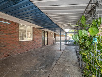 8 Leone Street, Thornlie