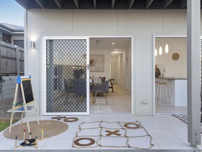 38 Santiago Crescent, Spring Mountain