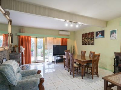 53 Devon Drive, Doncaster East