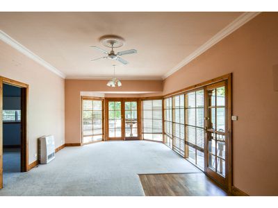 28 Dooen Road, Horsham