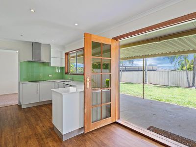 8 Deputor Street, Rochedale South