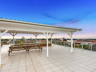 3 / 291-293 Woodville Road, Guildford