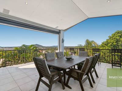 16 / 18 High Vista Drive, Mount Louisa