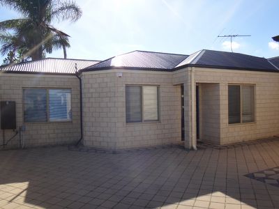 25C Maroog Way, Nollamara