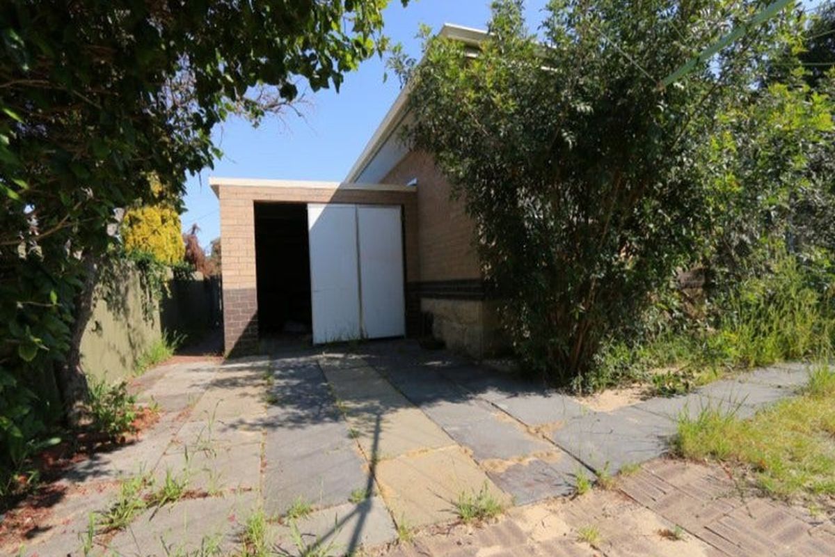 615 Beach Road, Warwick