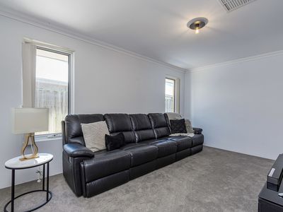 16 Harford Grove, Yanchep