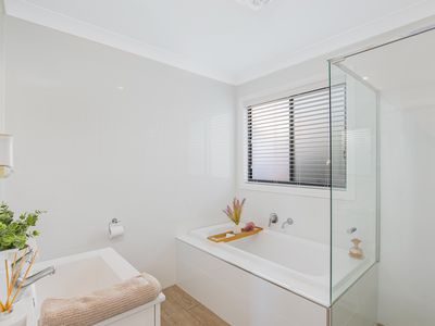 3a Elizabeth Parade, Tura Beach