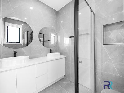 16 Whippet , Tarneit