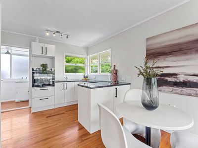 2/9A Eversleigh Road, Belmont