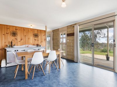 82 Bates Court, Heathcote