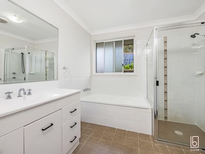 121 Highview Avenue, San Remo