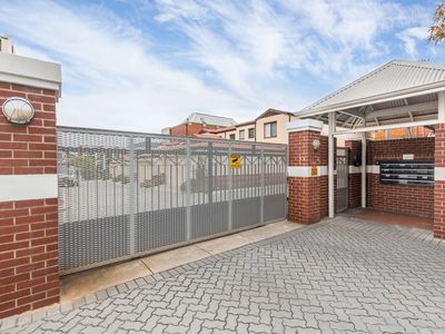 4 / 63 Palmerston Street, Perth