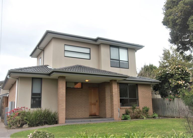1 / 52 Mount Street, Glen Waverley