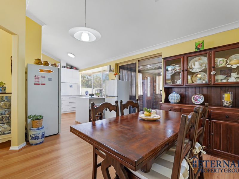 13 Hybanthus Road, Riverton