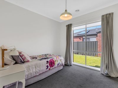 75 Abbeygate Drive, Werribee