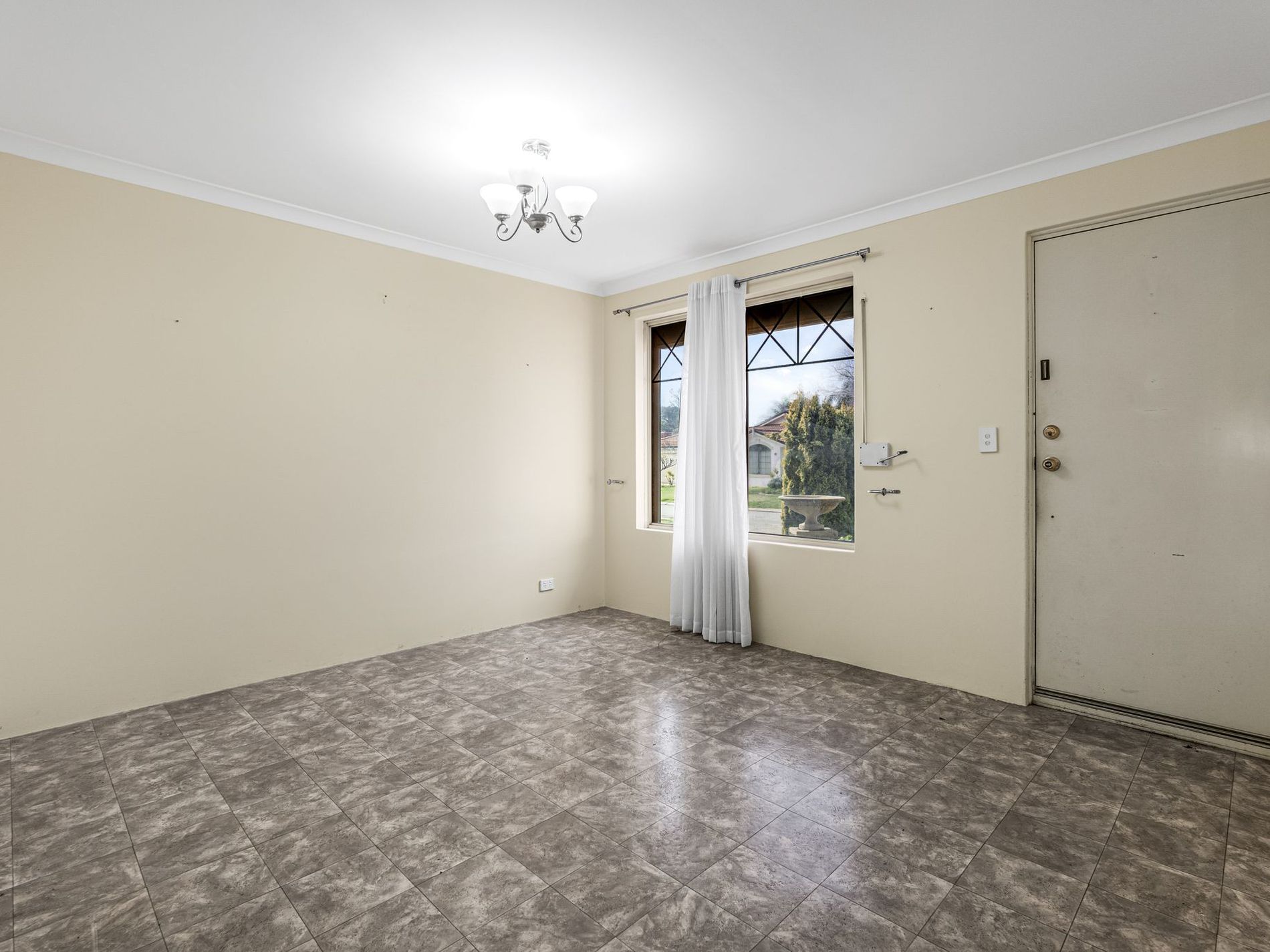6 Tuscany Place, Caversham