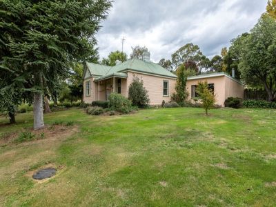 50 Mountain River Road, Grove