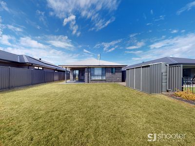 21 Waterway Crescent , Dubbo