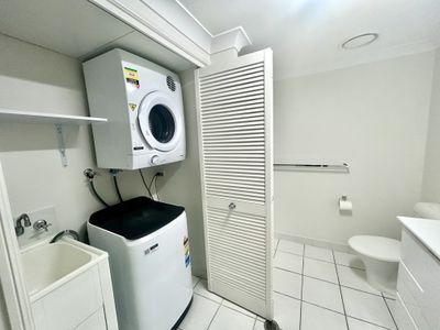 2 / 293-301 Esplanade, Cairns North