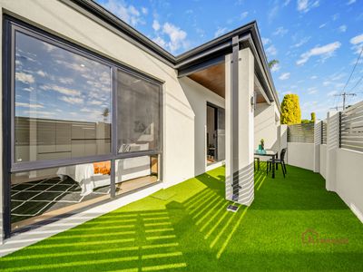 47 GOLF ROAD, Parkwood