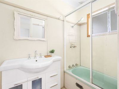 60 South Pacific Crescent, Ulladulla