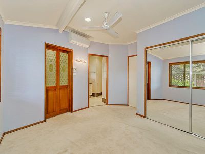 5 Noela Court, Rochedale South