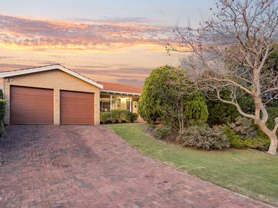 22 Aitken Drive, Winthrop