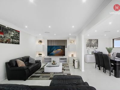 52 McGuiness Avenue, Middleton Grange