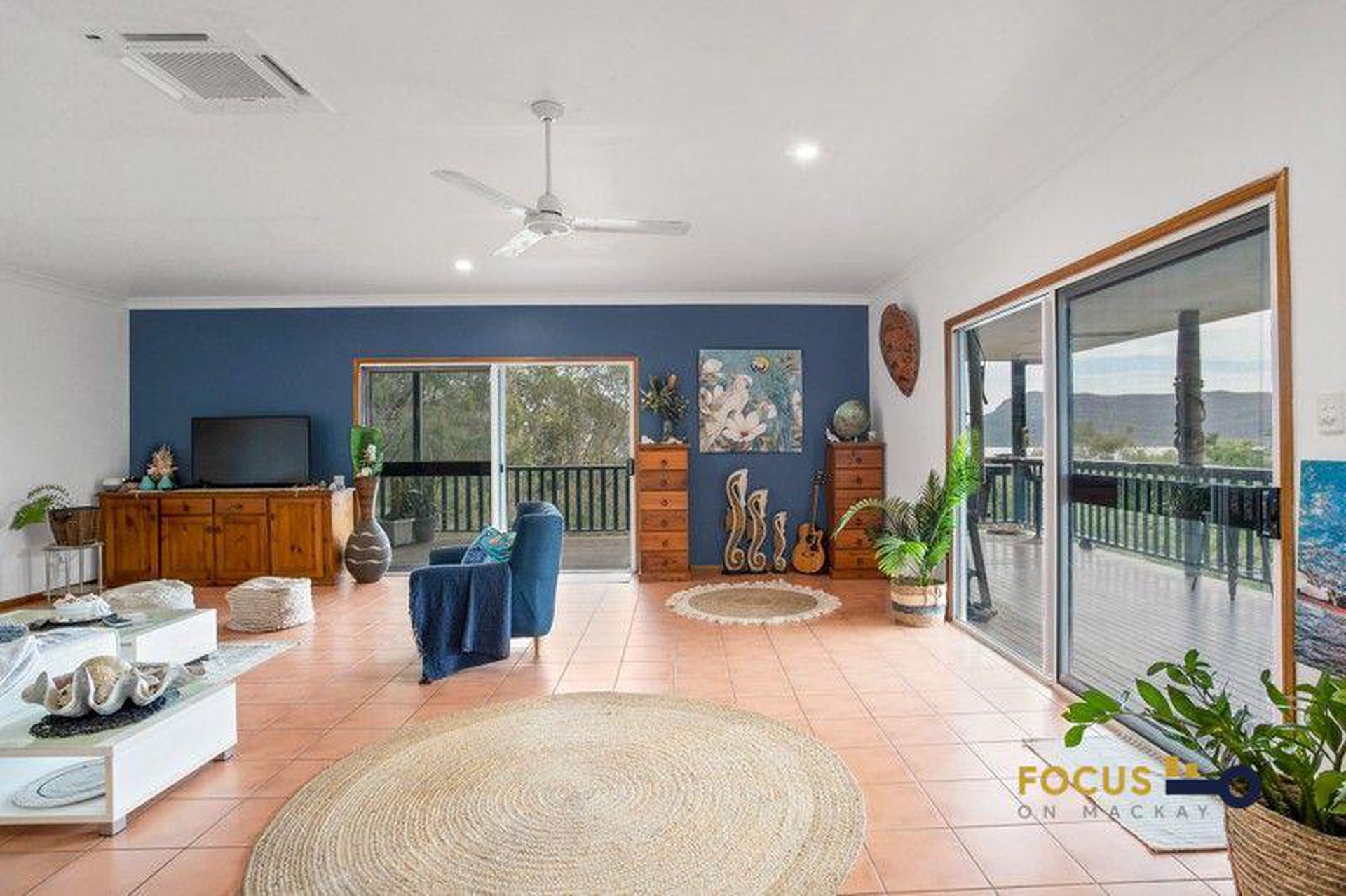 14 Sturgeon Street, Ball Bay