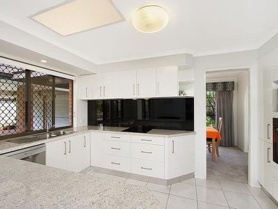 1 Sunningdale Avenue, Rochedale South