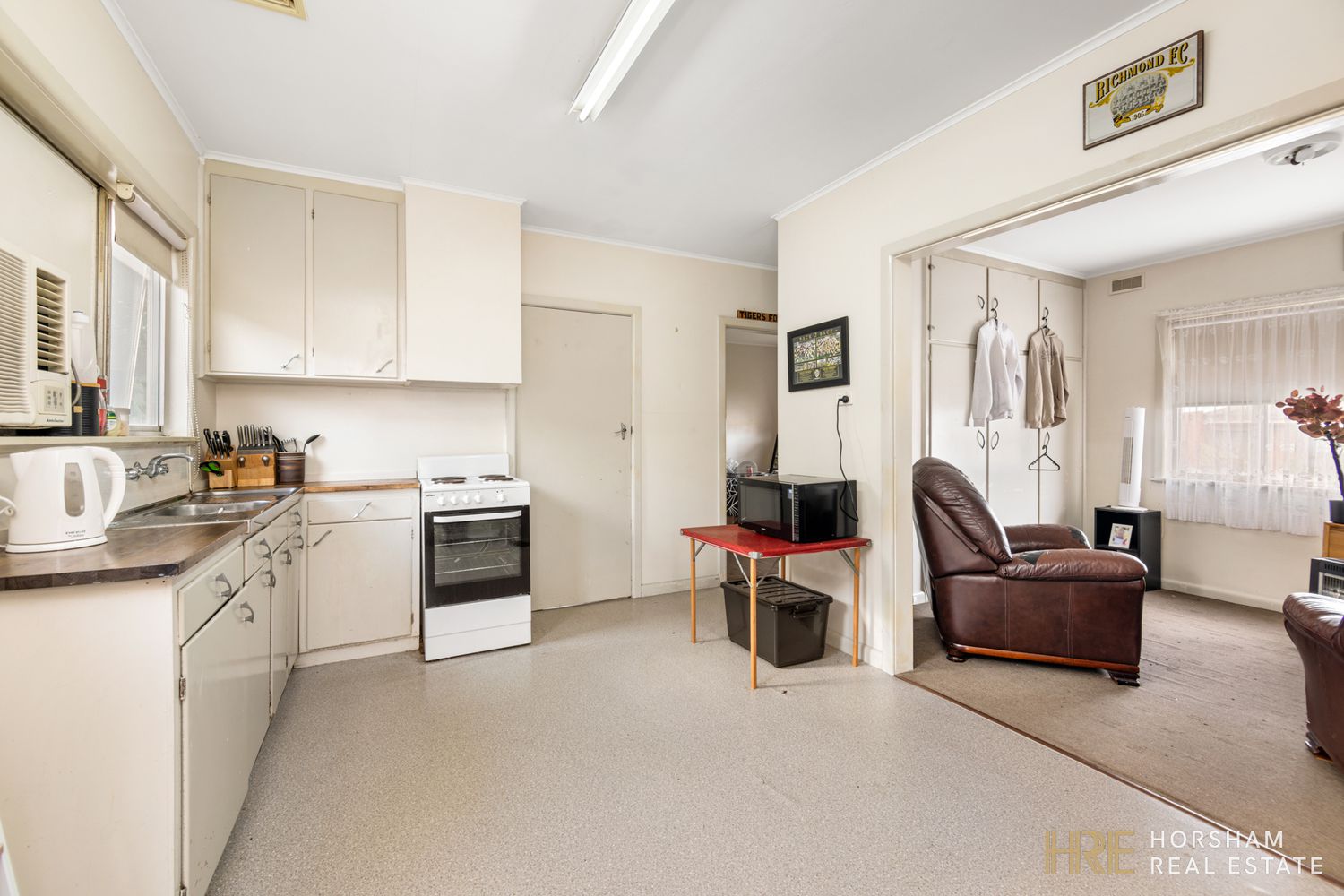 1 4 / 9 Burgess Street, Horsham