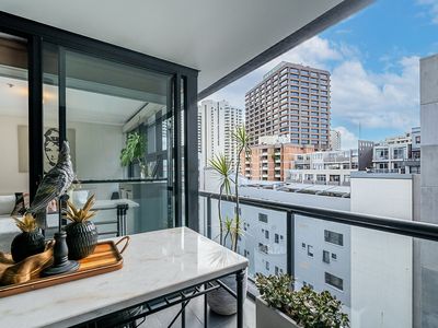 1108 / 174 Goulburn Street, Surry Hills