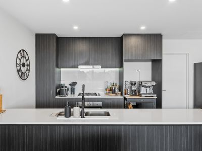 12 / 97 Caddies Boulevard, Rouse Hill