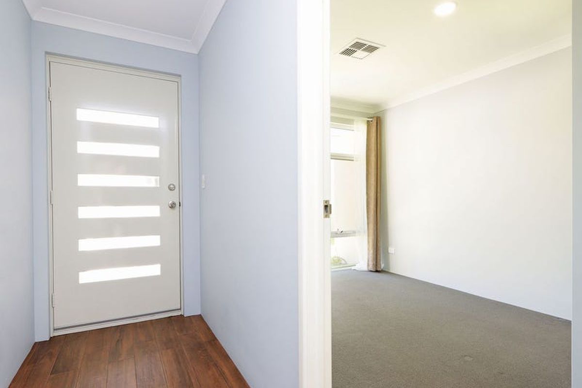 12A Lincoln Road, Morley