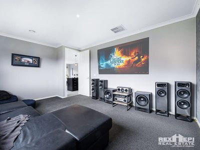 16 Tilden Rise, Cranbourne North