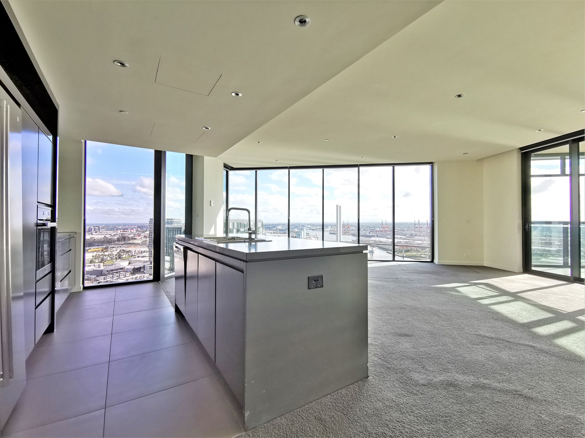 2802 / 9 Waterside Place, Docklands