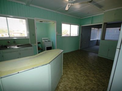8 Wompoo road, Longreach