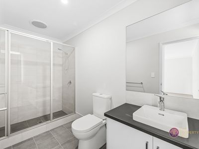 8 Henricus Avenue, Henley Brook