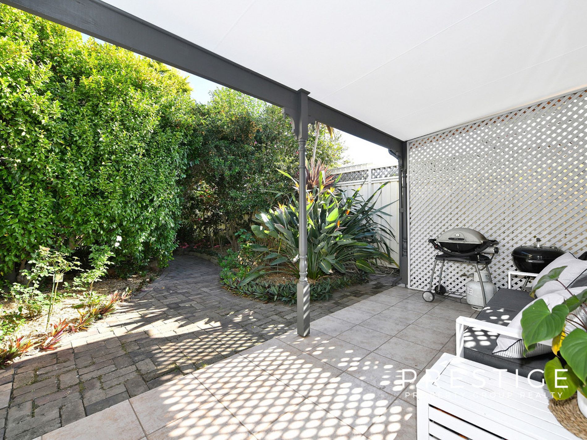 8a Woodford Road, Rockdale