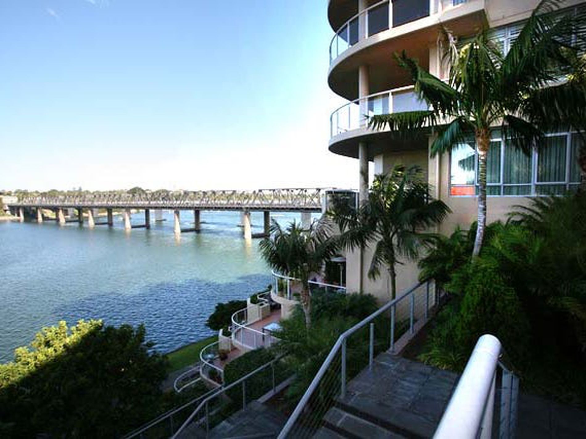 902 / 1 Cary Street, Drummoyne
