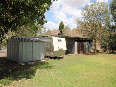 27 Rainbow Road, Towers Hill