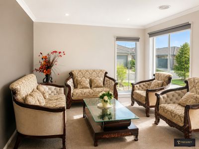97 Clifton Circuit, Tarneit